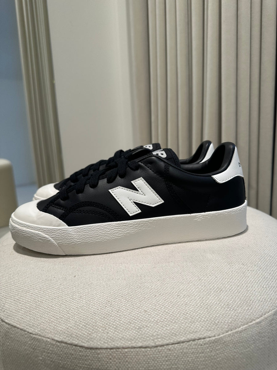 New Balance BB100LBK - Black